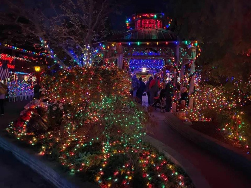 Festival Of Lights Grand Rivers Tennessee River Valley