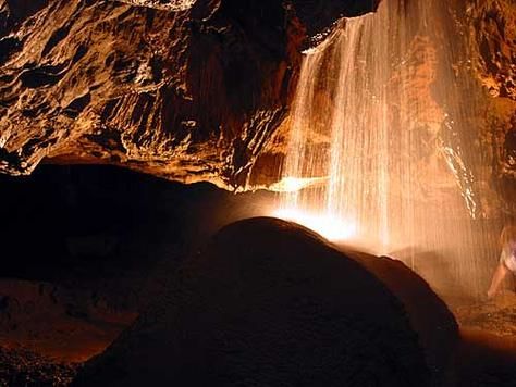 Tuckaleechee Caverns | Tennessee River Valley