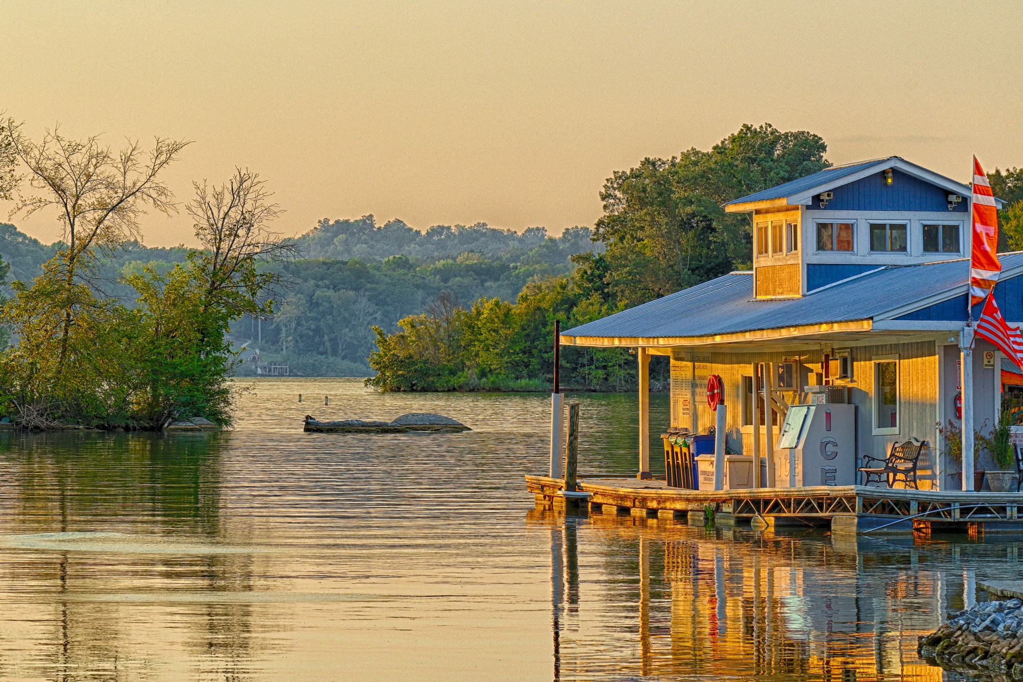 Louisville Landing Marina Tennessee River Valley