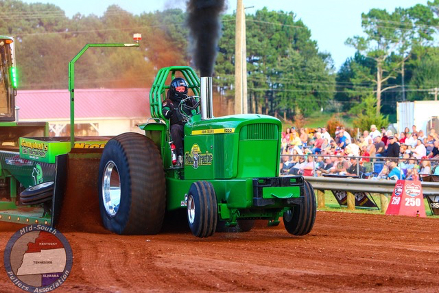 Lexington Truck and Tractor Pull Tennessee River Valley