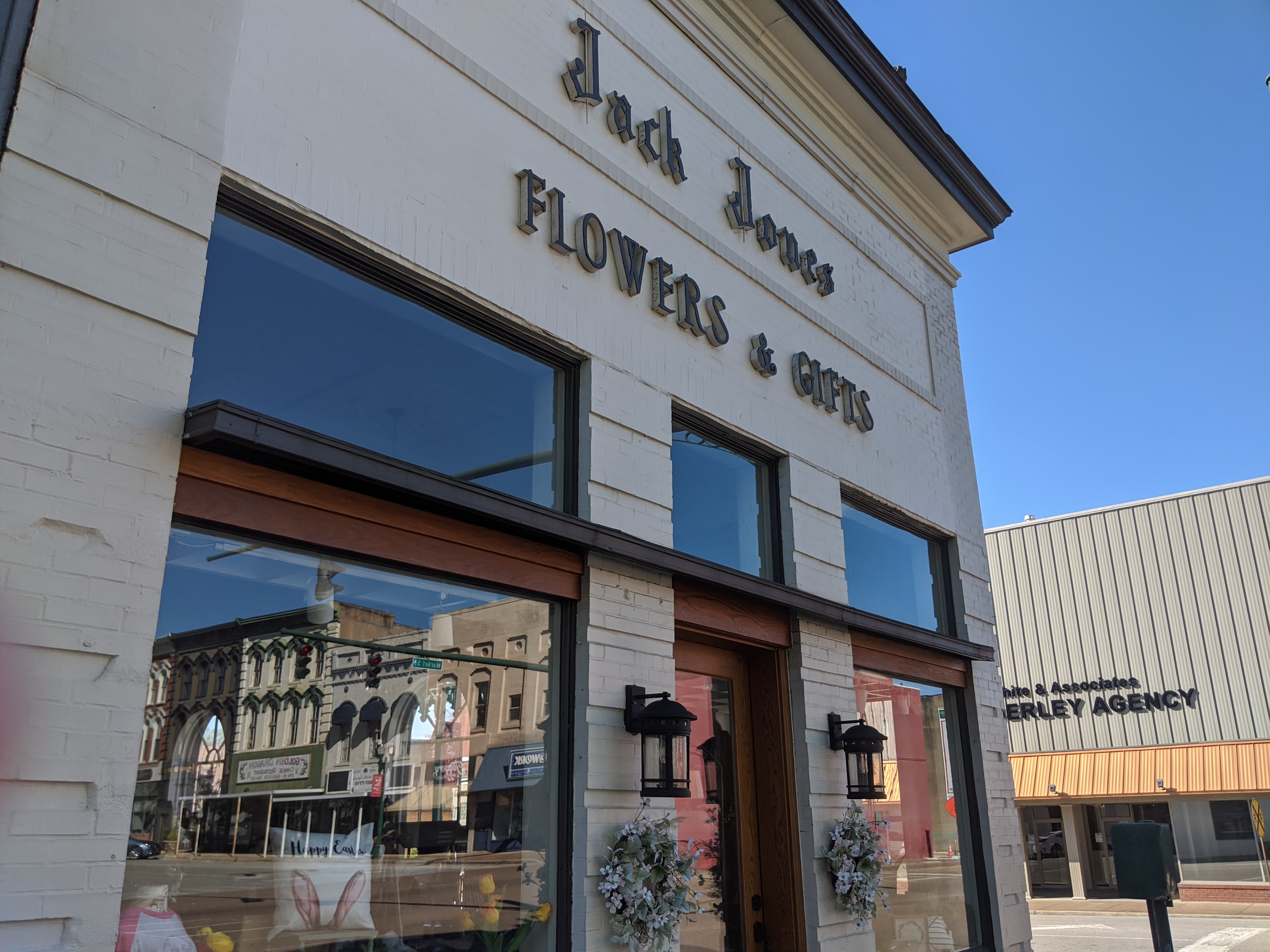 Shops of Downtown Paris, TN Tennessee River Valley