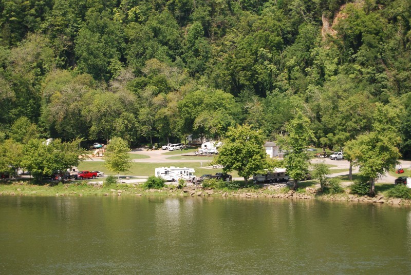 Douglas Dam Headwater and Tailwater Campgrounds  Tennessee River Valley