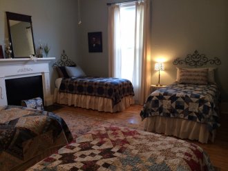 Whistlestop Quilt Retreat Tennessee River Valley